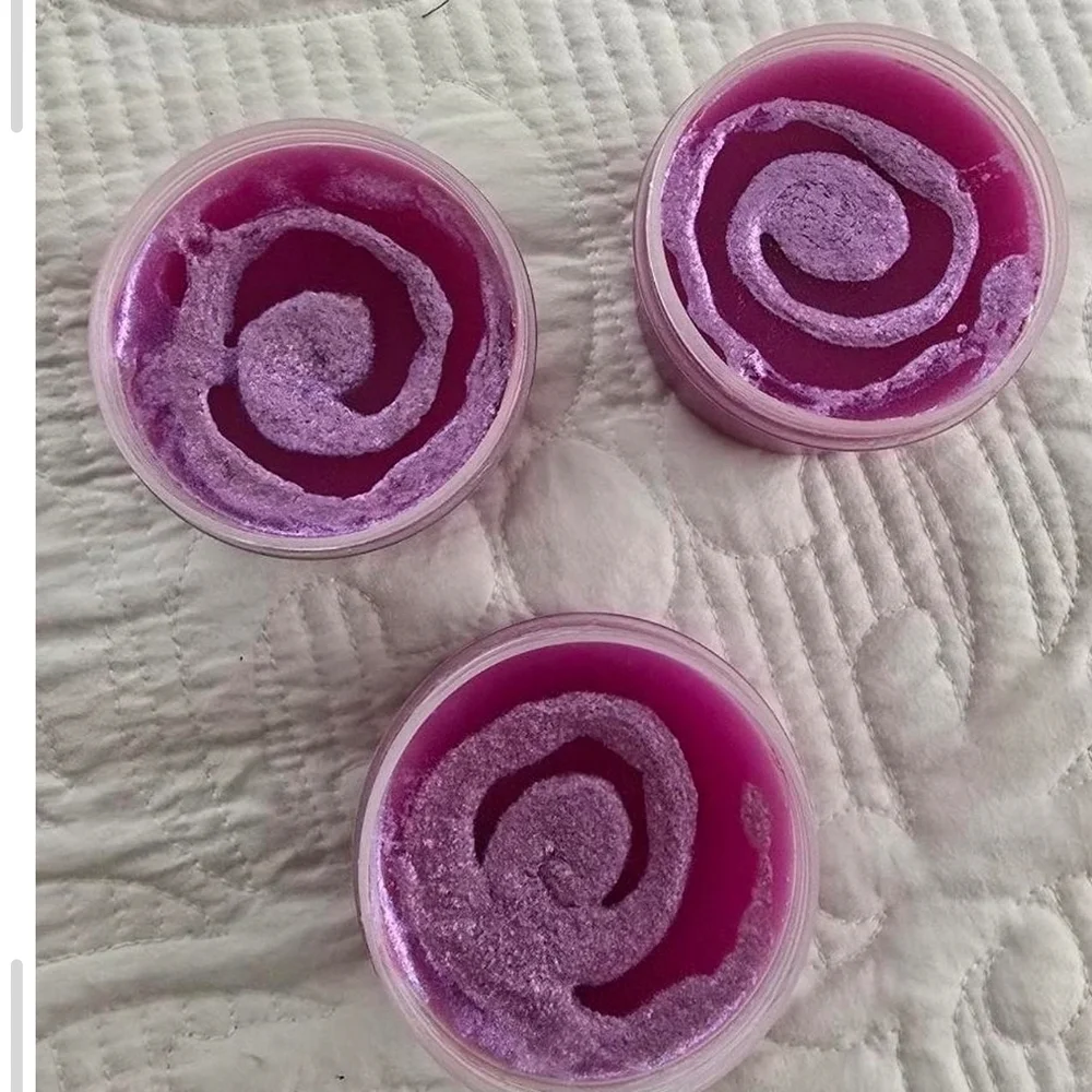 Skincare Bakery DragonFruit Sorbet Soft Serve - Picture 3 of 3